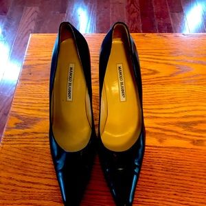 Manila Blahnik  black pumps